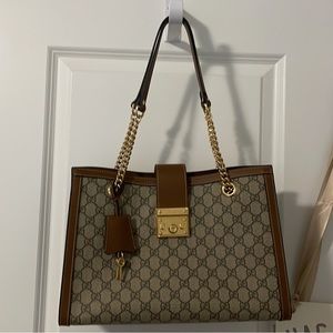 💯 Authentic Gucci Padlock Chain Tote Like New